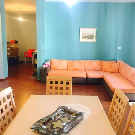 Spacious Near The Promenade! Apartament